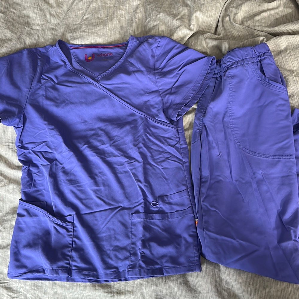 SMALL PURPLE SCRUBS SET